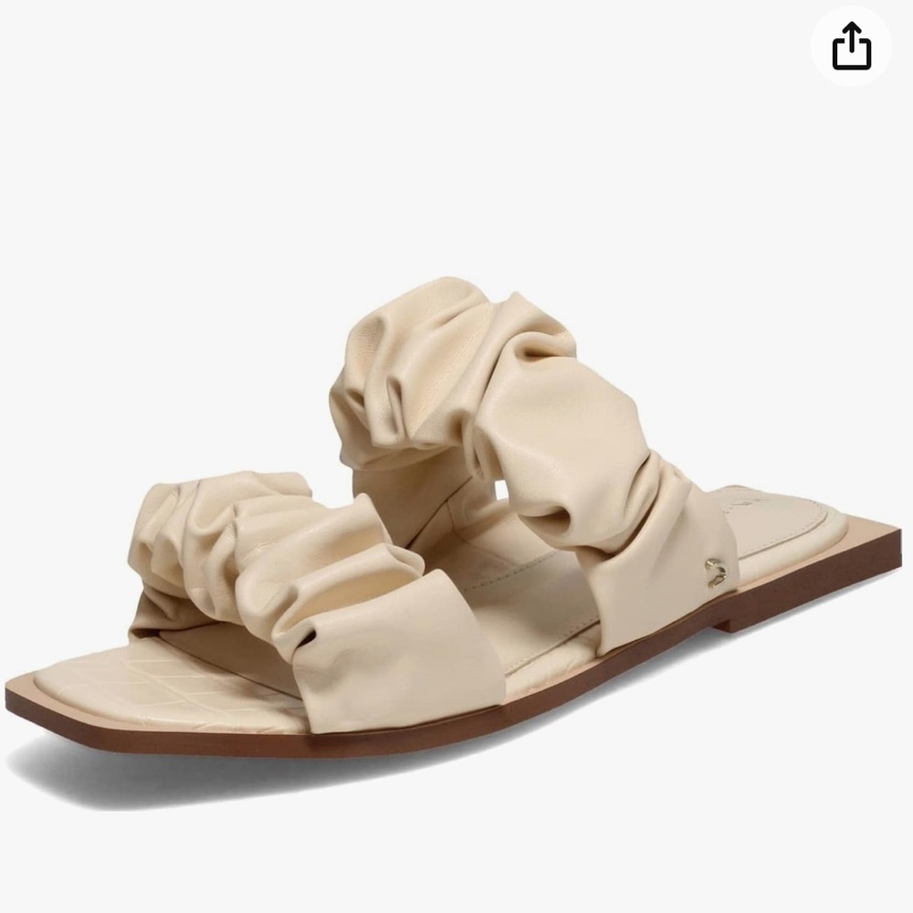 Circus by Sam Edelman slides